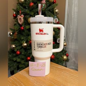 Stanley Mistletoe Tumbler